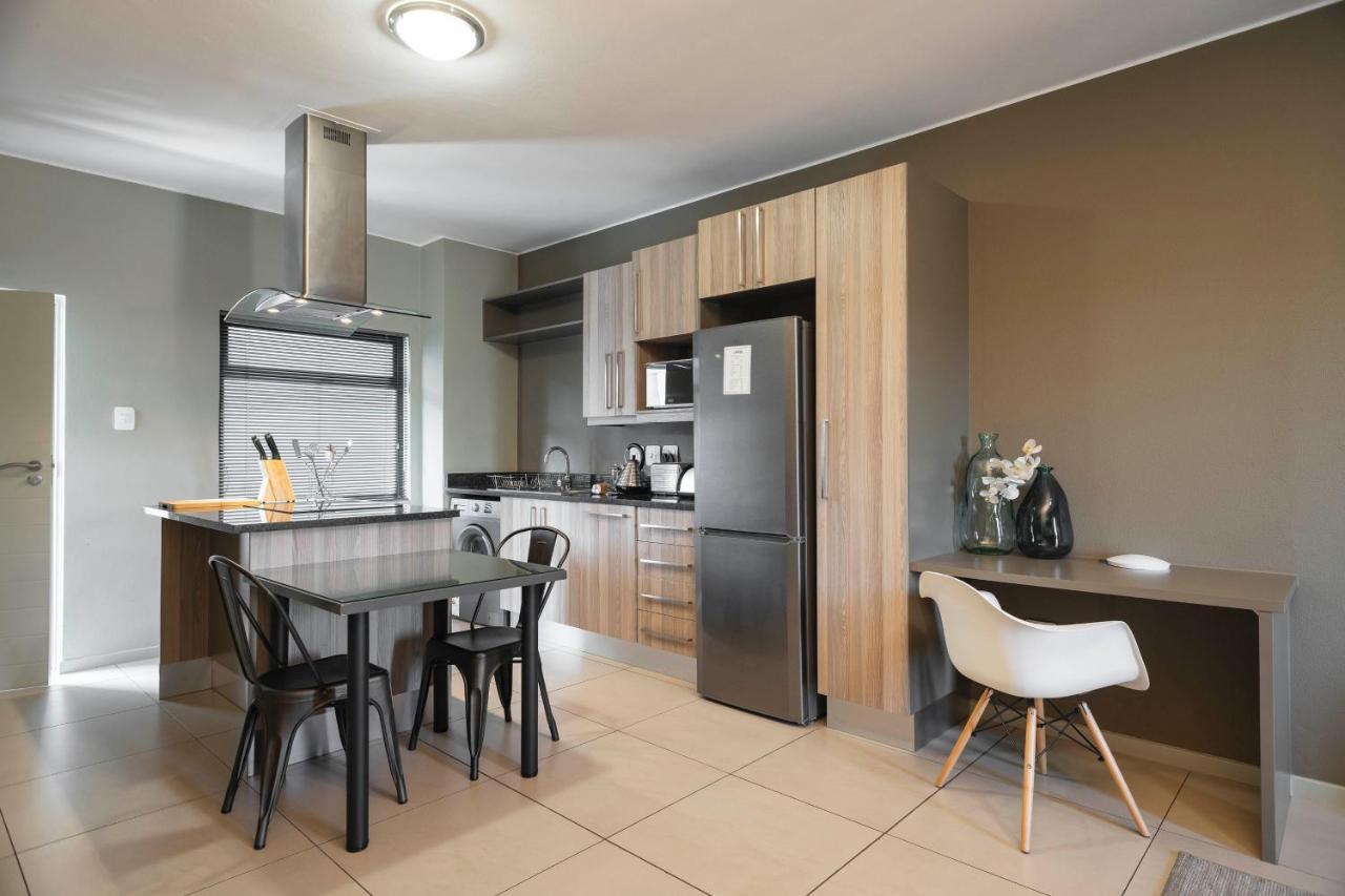 Апарт отель Cag The Atrium Rivonia Йоханнесбург Экстерьер фото