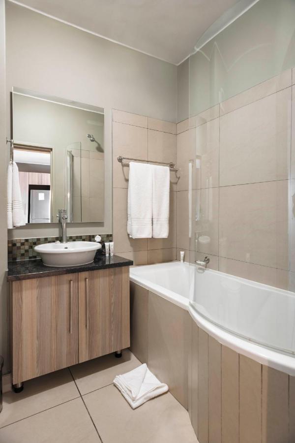 Апарт отель Cag The Atrium Rivonia Йоханнесбург Экстерьер фото