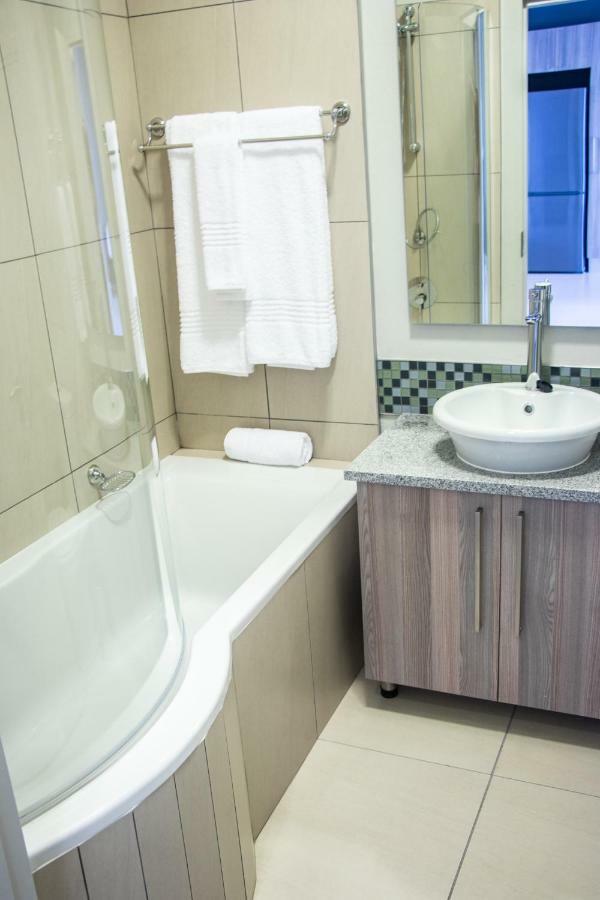 Апарт отель Cag The Atrium Rivonia Йоханнесбург Экстерьер фото